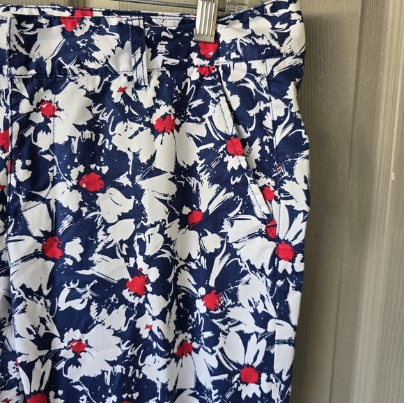Tommy Hilfiger Women's Blue Cropped Floral Pants Size 6 Colorful Summer - Picture 4 of 11